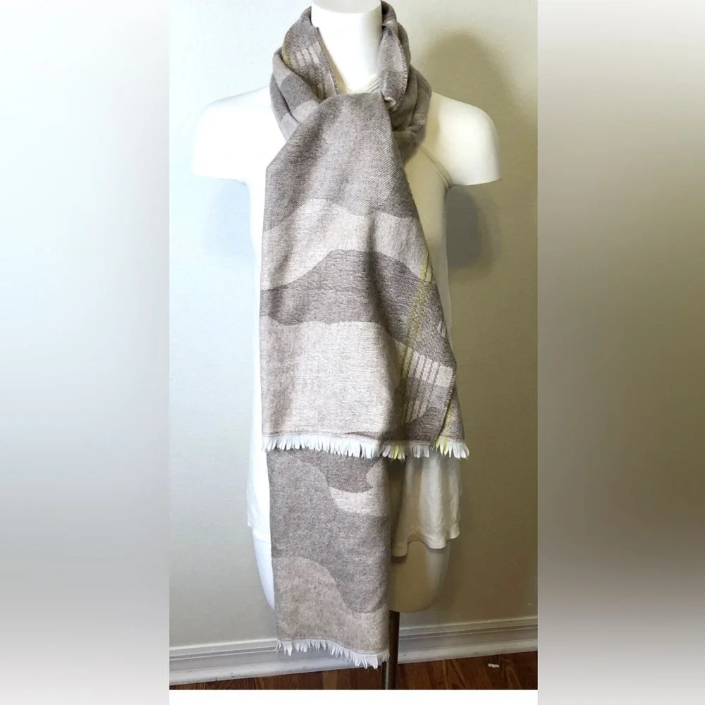 Gap Scarf Wrap Oversized Tan Touch Of Yellow Very Soft Wrap